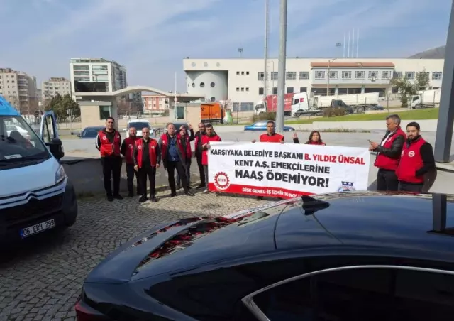 Karşıyaka Belediye Başkanı'na protesto şoku: Bayramlaşamadan aracına binip kaçtı