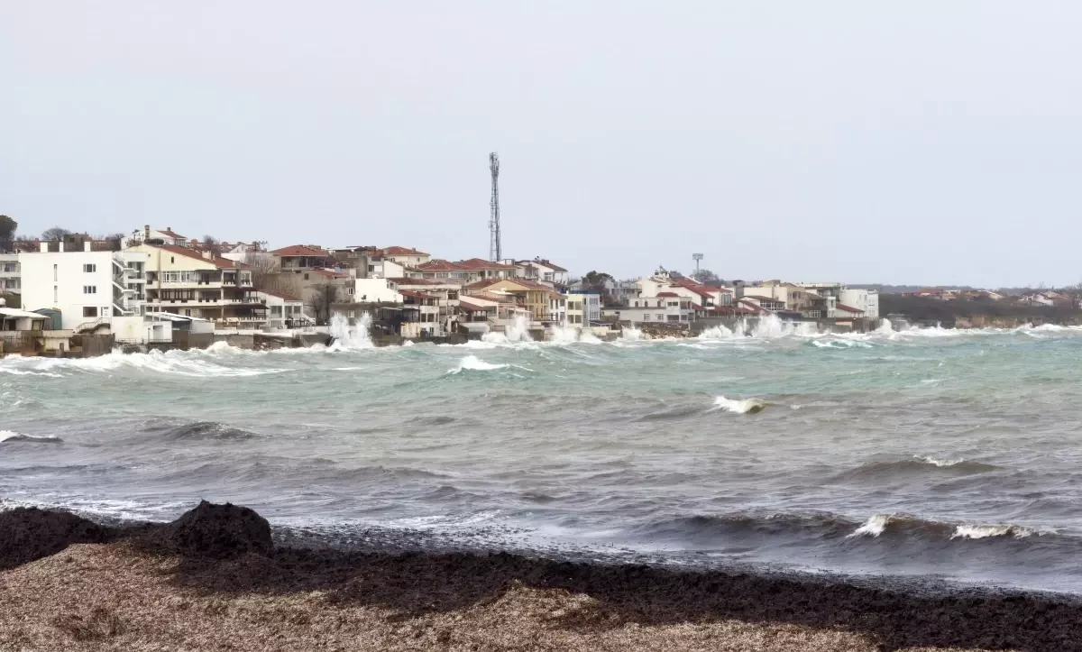 Kuzey Ege\'de Fırtına Uyarısı