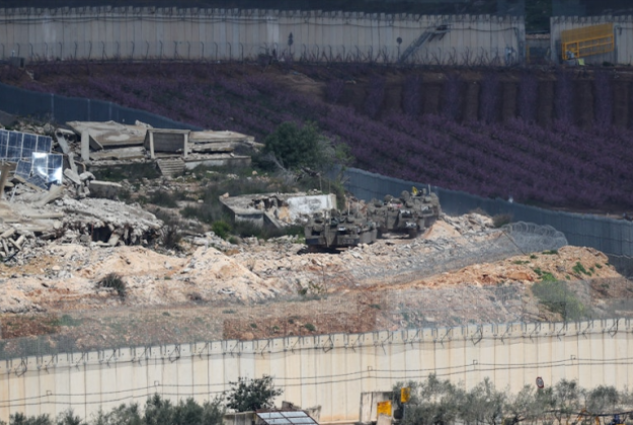 Lübnan'a kara harekatı başlatan İsrail'de orduya yerleşim bölgelerini yıkma yetkisi