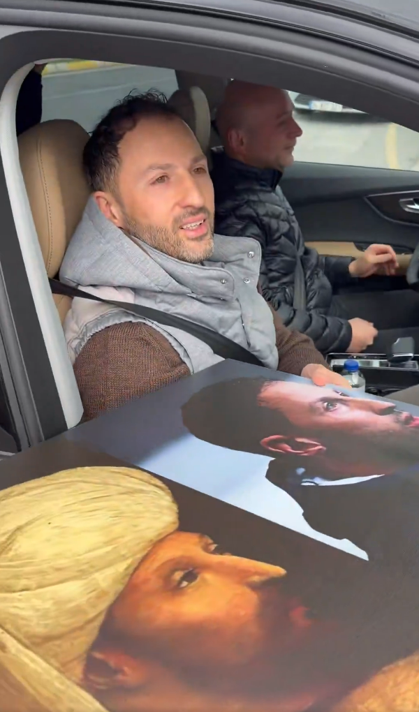 Neredeyse ağlayacaktı! Fenerbahçe taraftarından Tedesco'ya özel hediye