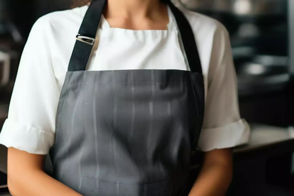 Tartışma yaratan iş ilanı: Yöneticisiyle haşır neşir olabilecek