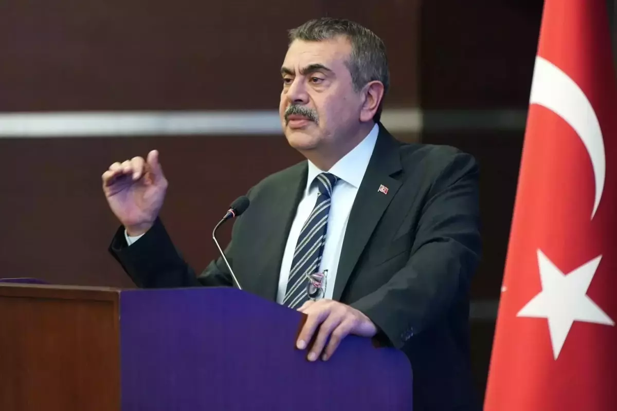 Bakan Tekin, 18 Mart mesajı paylaştı; herkes Atatürk detayına takıldı