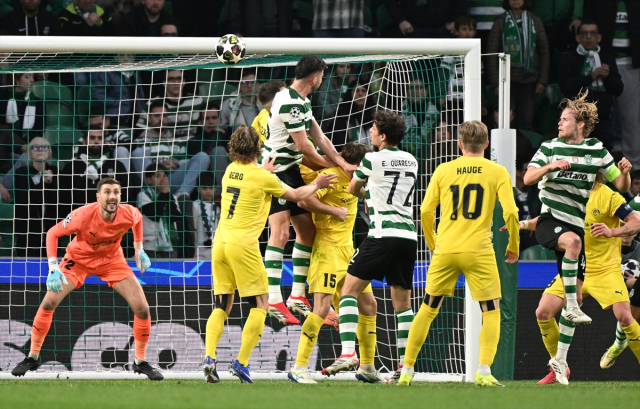 Bütün dünya ayakta alkışlıyor! Peri masalı kötü bitti