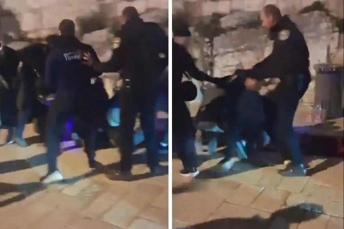 İsrail güçleri, Kudüs\'te ibadet edenlere saldırdı