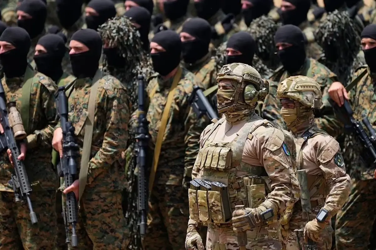 İsrail ve ABD\'ye karşı zafer vaadi verip savaş ilan ettiler