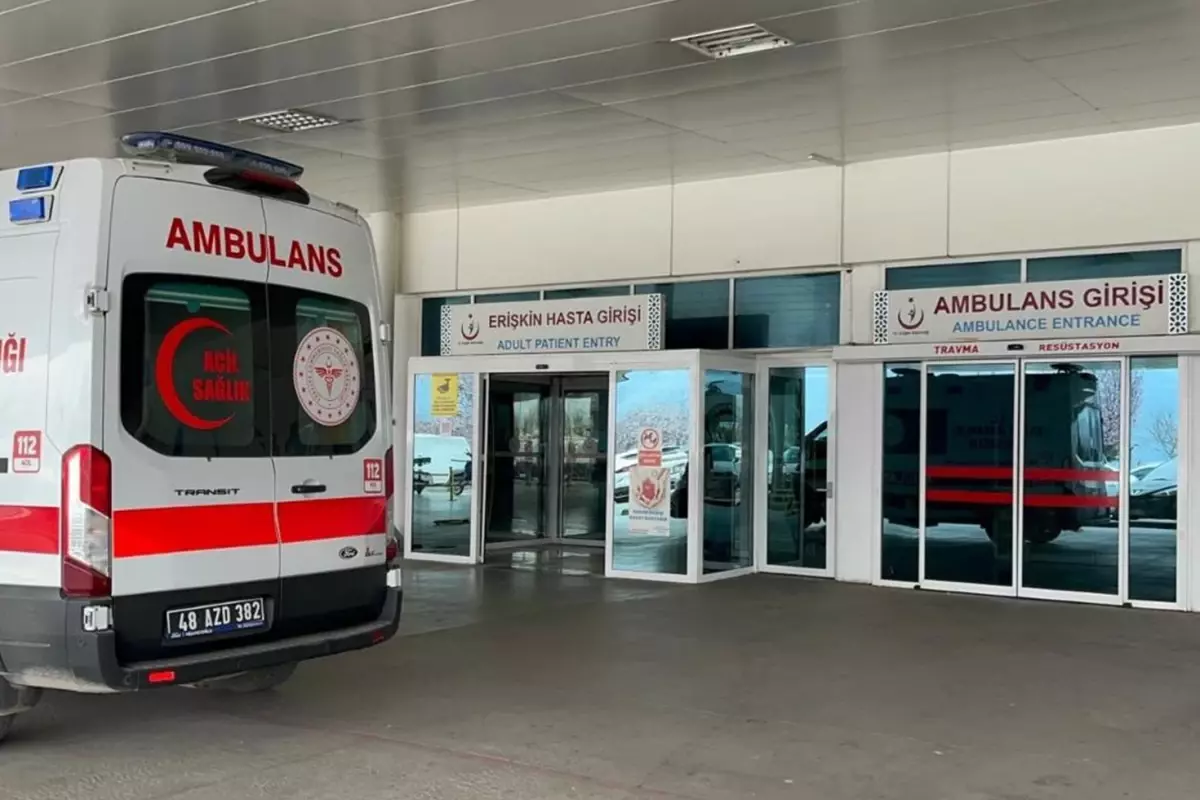 Muğla\'da Ramazan topu patlamasında 19 yaşındaki genç ağır yaralandı