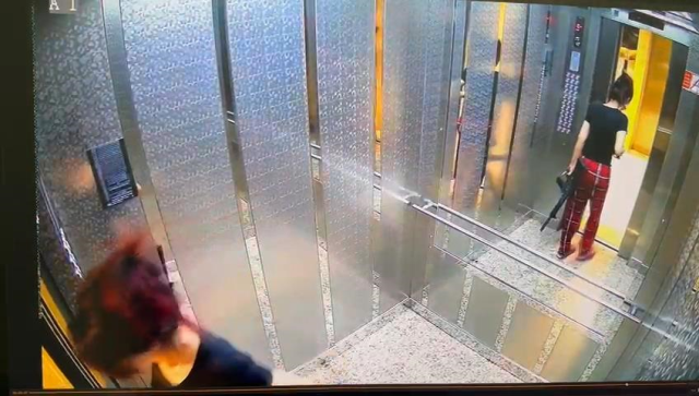 Pijamasını bile değiştirmedi! Eski sevgilisinin evini pompalıyla bastı