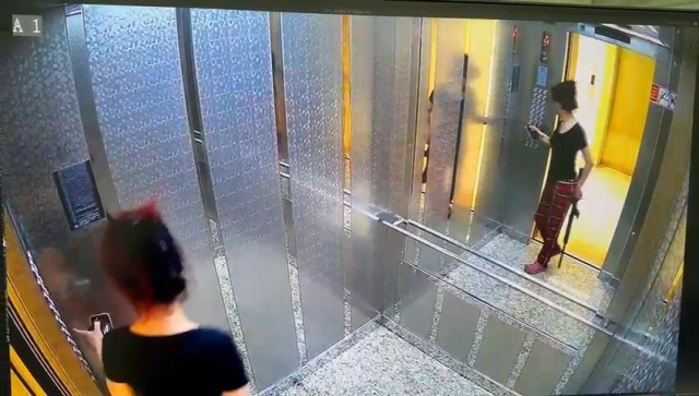 Pijamasını bile değiştirmedi! Eski sevgilisinin evini pompalıyla bastı