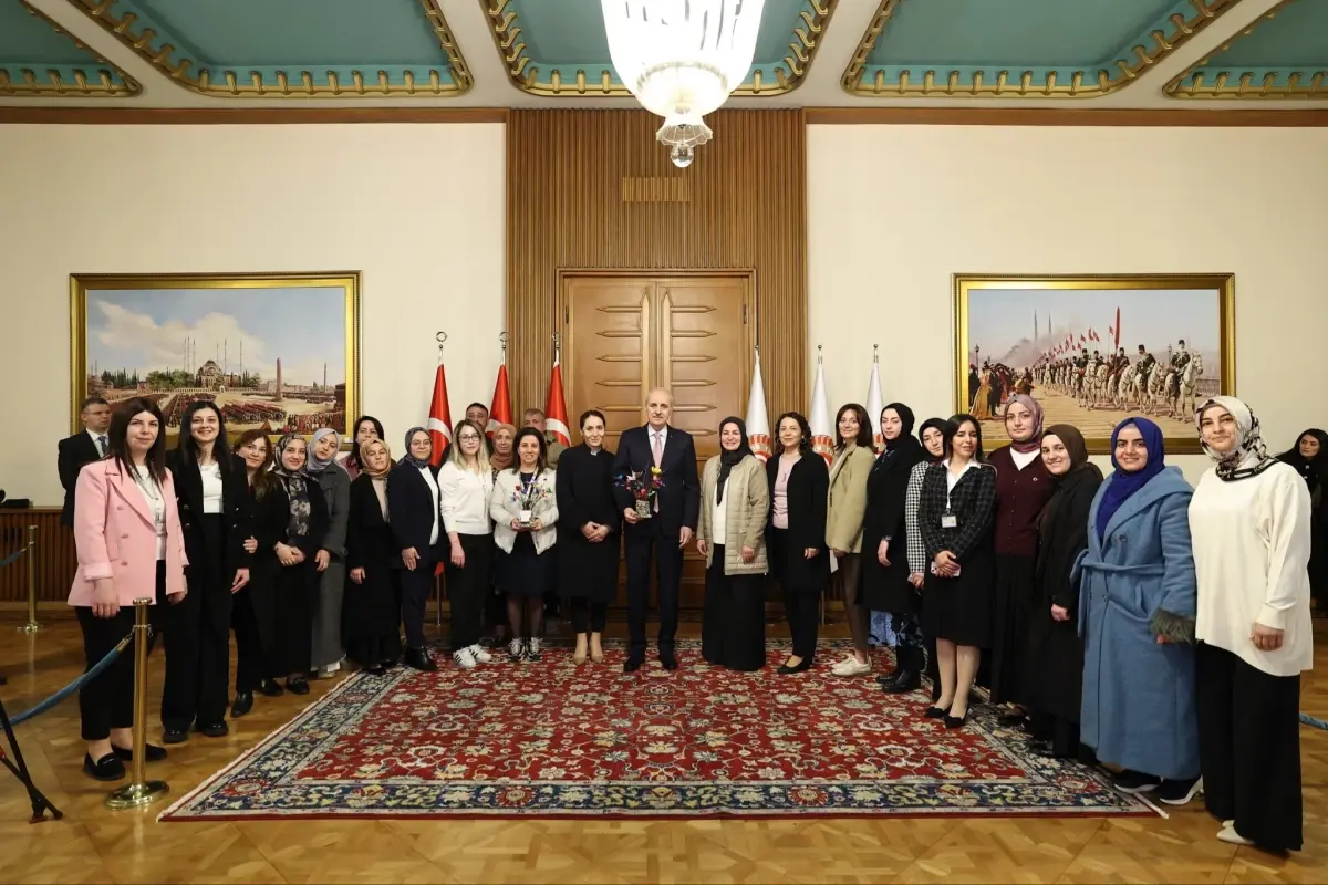 Kurtulmuş\'tan Bayram Mesajı