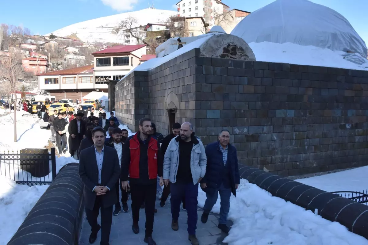 Bitlis\'te Uluslararası Öğrencilere Tarihi Gezi