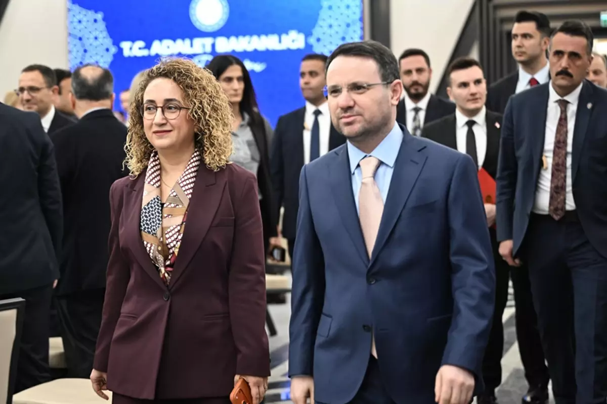 Adalet Bakanı Akın Gürlek\'ten oyunculuk yapmış! İşte oynadığı dizi