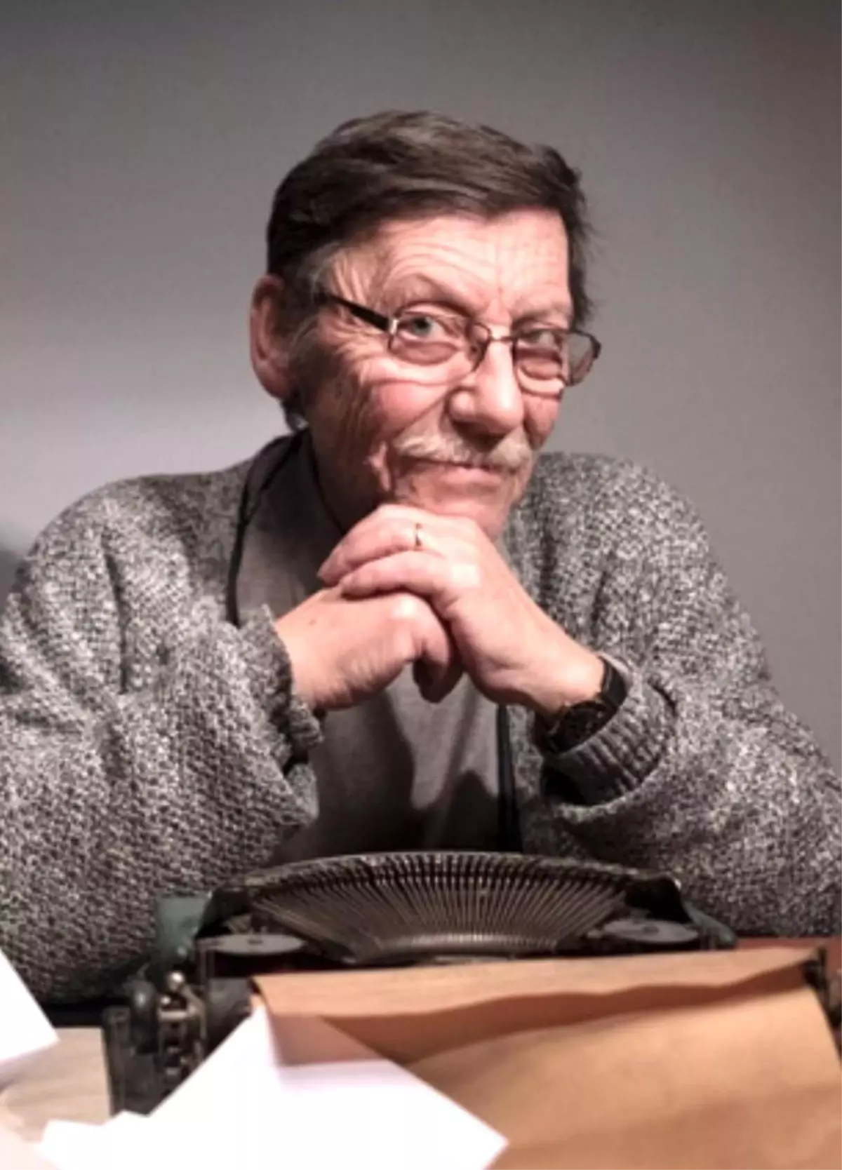 Erdal Özdür 81 Yaşında Hayatını Kaybetti