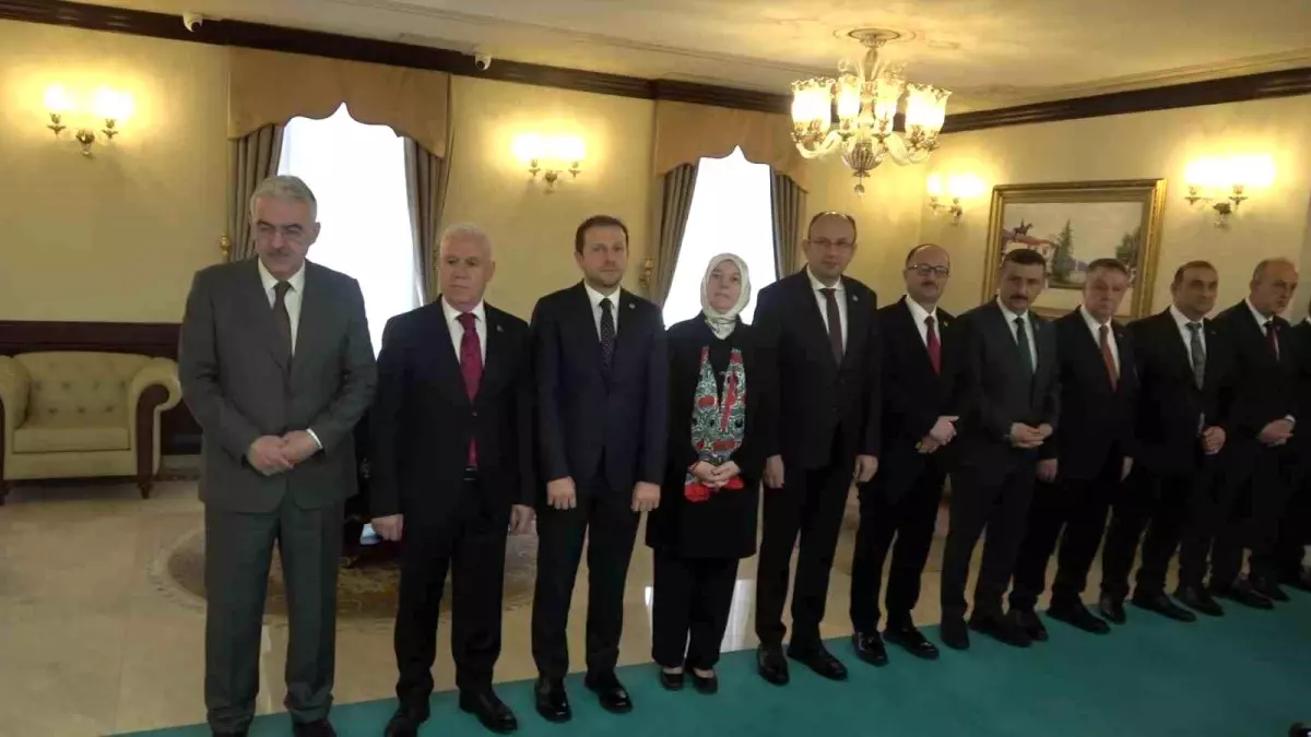 Bursa protokolü bayramlaşmak için bir araya geldi