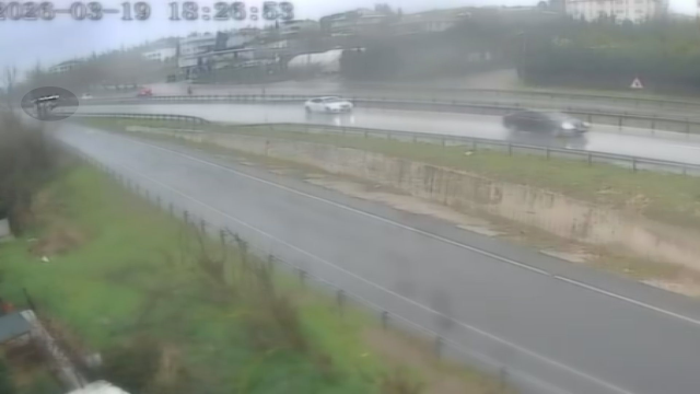 Büyükçekmece'de servis minibüsü devrildi: 1 ölü 9 yaralı