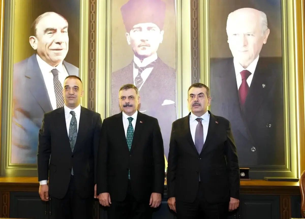İçişleri Bakanı Çiftçi ve Milli Eğitim Bakanı Tekin\'den MHP\'ye ziyaret