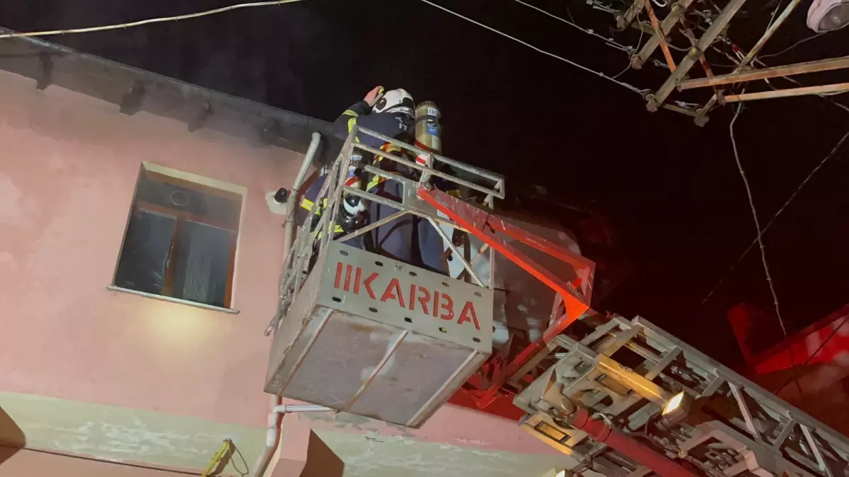 Tosya\'da Ev Patlaması: 1 Yaralı