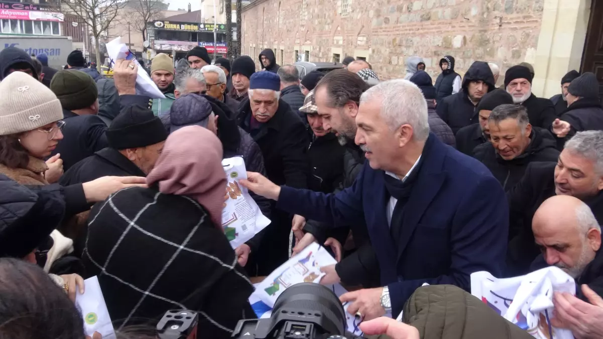 Gebze Bayram Çöreği Ücretsiz Dağıtıldı