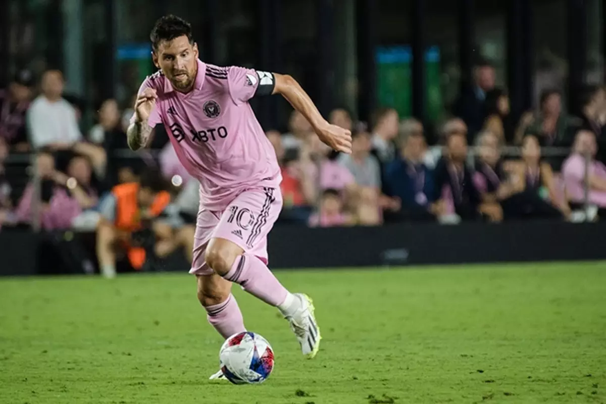 Lionel Messi 900. golünü attığı maçta kabusu yaşadı