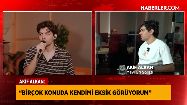 Mavi Gri Solisti Akif Alkan'dan dikkat çeken itiraf: Kendimi başarısız buluyorum Mavi Gri Solisti Akif Alkan'dan dikkat çeken itiraf: Kendimi başarısız buluyorum