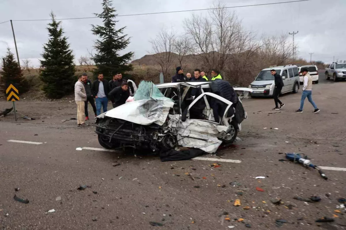 Nevşehir\'de zincirleme trafik kazası: 2 ölü, 7 yaralı