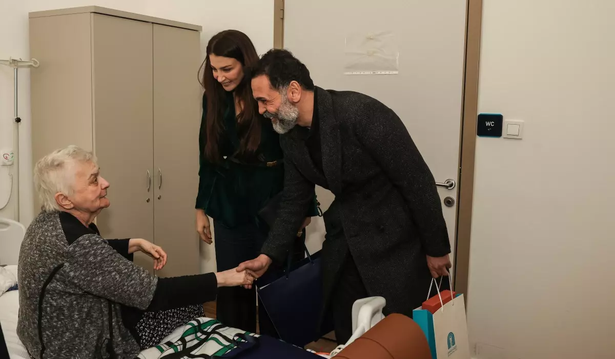 Ünlüler Darülaceze\'de İftar Buluşması