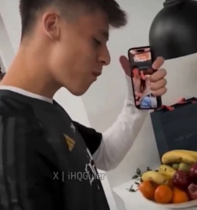 Telefon duvar kağıdı bomba! Her gören 'Aferin Arda!' diyor