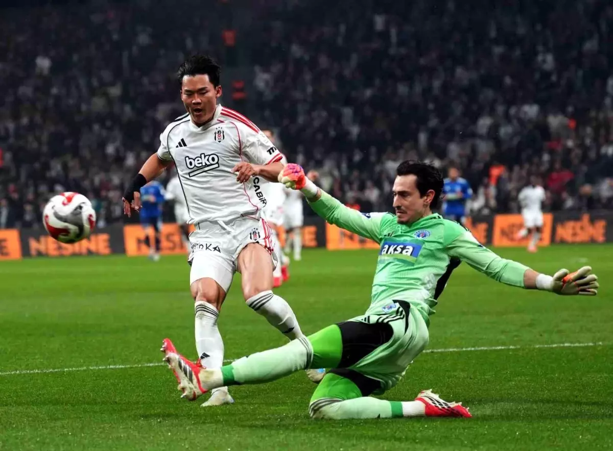 Beşiktaş - Kasımpaşa: İlk Yarı 2-0
