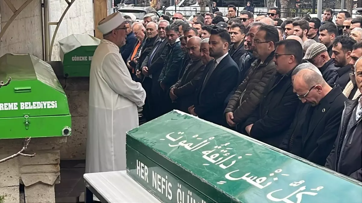 Nevşehir\'de Zincirleme Kaza: Baba ve İki Oğlu Hayatını Kaybetti