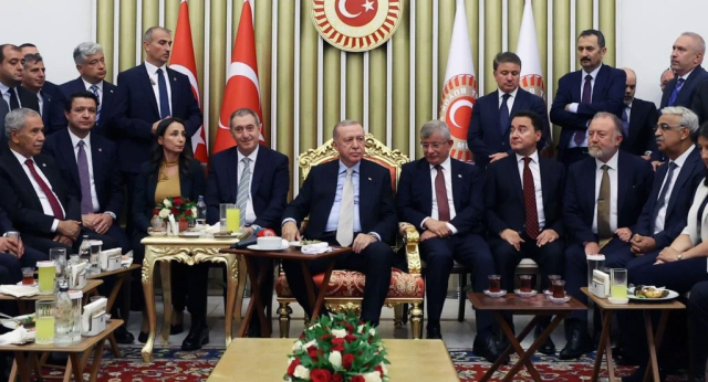 Ali Babacan'dan dikkat çeken çıkış: 6 yıl sonra AK Parti ile bayramlaşma olacak