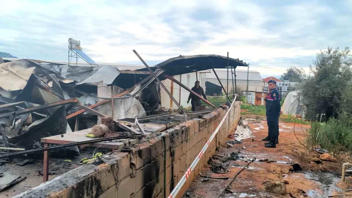 Antalya\'da Feci Yangın: 6 Ölü