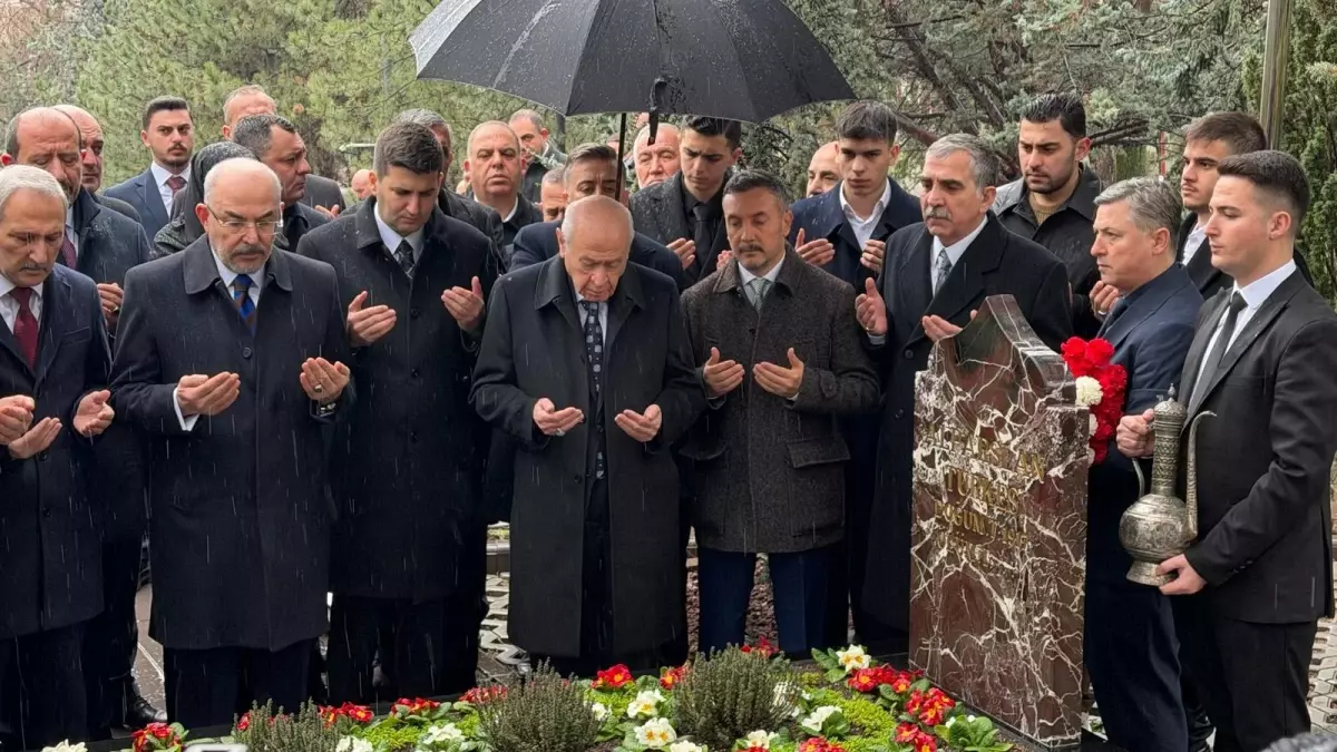 Bahçeli\'den Birlik Çağrısı