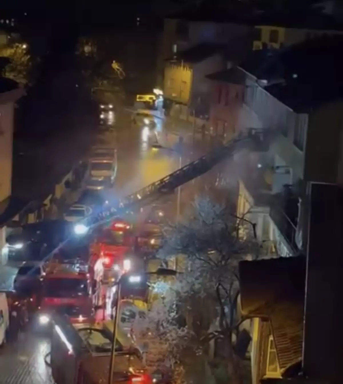 Bartın\'da Bodrum Katında Yangın: 2 Yaralı