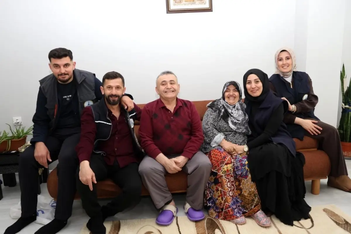 Kartepe\'de bayramda gönüllere dokunan ziyaret