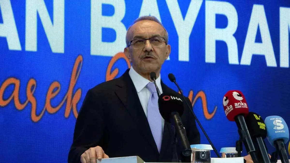 Malatya\'da bayramlaşma programına yoğun katılım