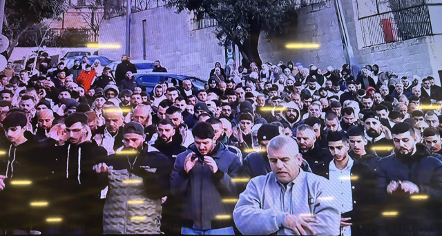 Mescid-i Aksa'da 54 yıl sonra bir ilk! Bayramı zehir eden görüntü