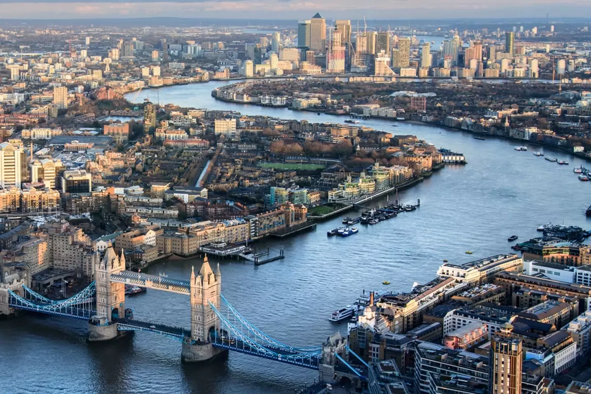 Avrupa diken üstünde! İran\'ın Diego Garcia saldırısı büyük panik yarattı