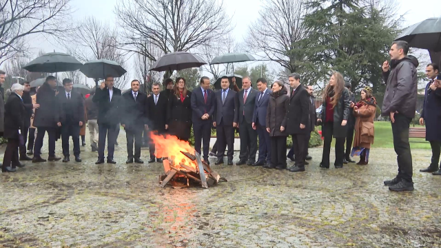 Baharın gelişini ateş yakıp demir döverek kutladılar