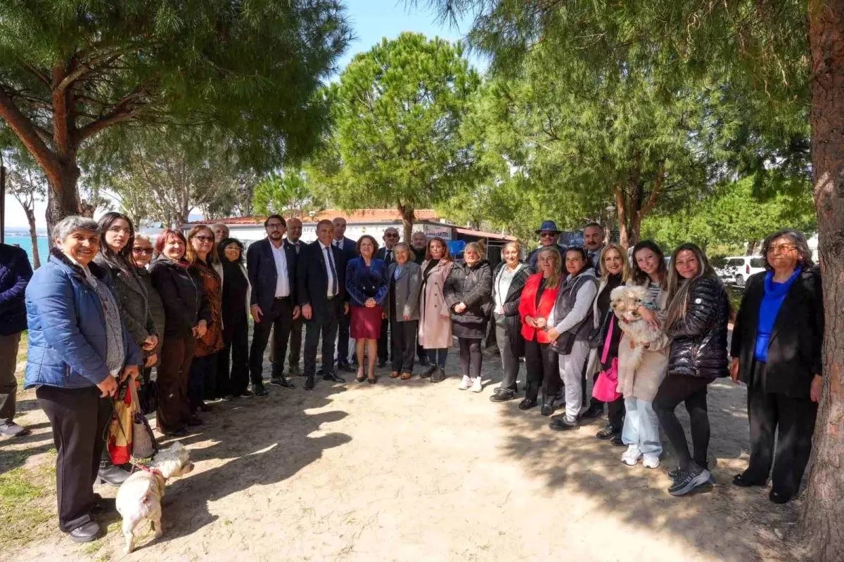 Başkan Gençay vatandaşlarla bayramlaştı