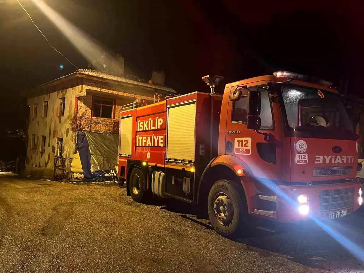 Çorum\'da evin bacasında çıkan yangın korkuttu