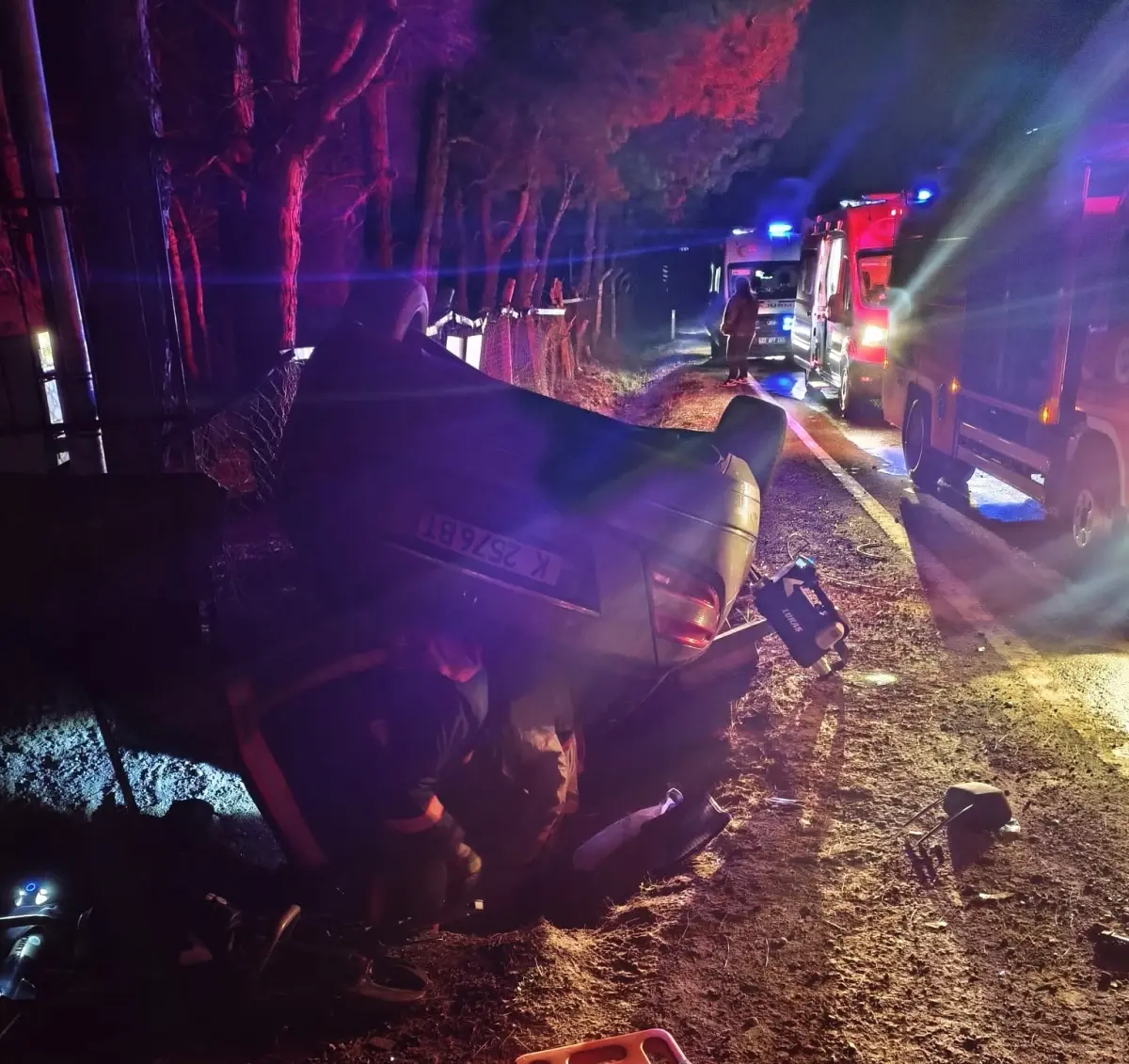 Keşan\'da Takla Atan Otomobilde 5 Yaralı