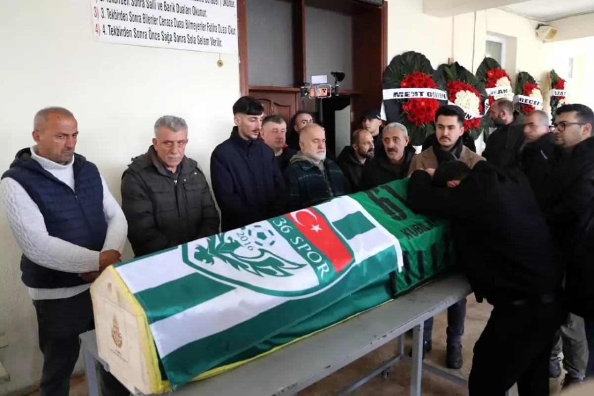 Futbolcu Kundakçı\'nın Cenazesi