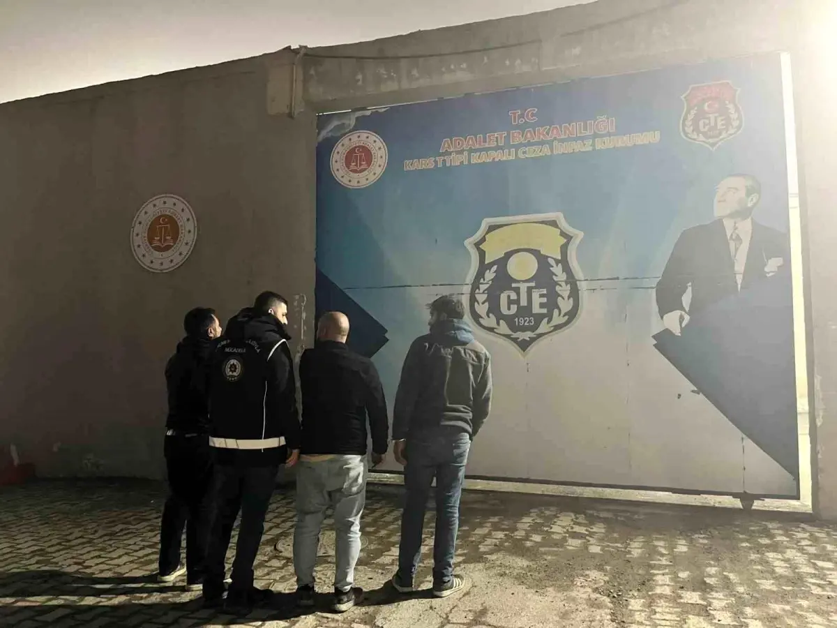 Kars\'ta Göçmen Kaçakçılığı Operasyonu