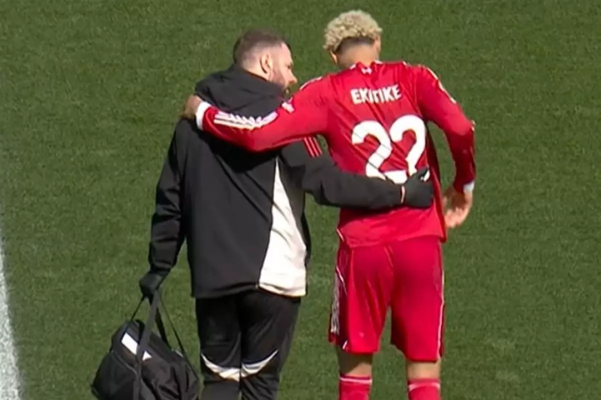 Maça başlar başlamaz kabusu yaşadı! Liverpool\'a Ekitike şoku