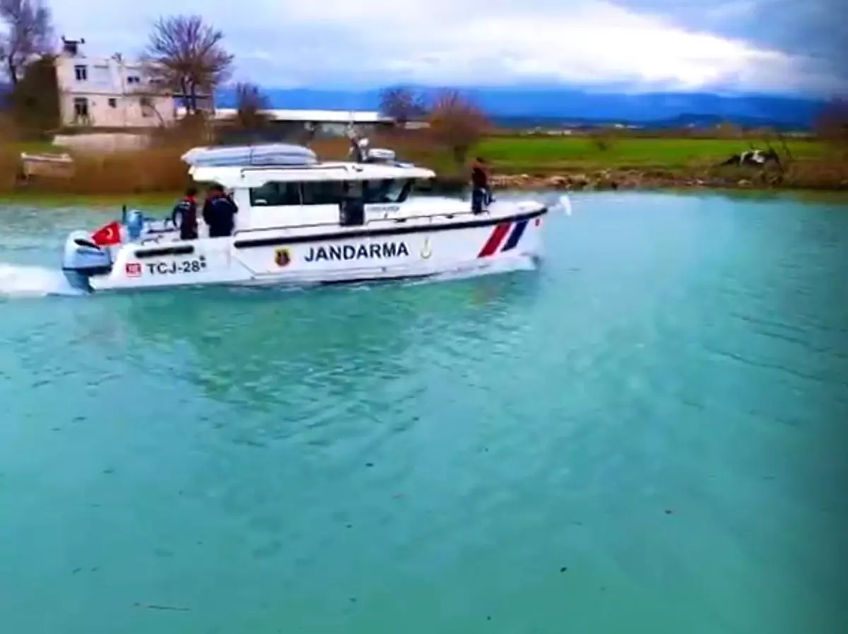 Manavgat\'ta Jandarma Bayramda Devriye Geziyor