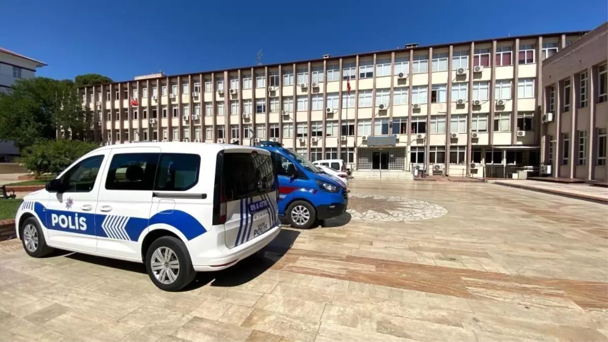 Aydın\'da Kardeşlerin Cinayet Zanlısı Adliyeye Sevk Edildi