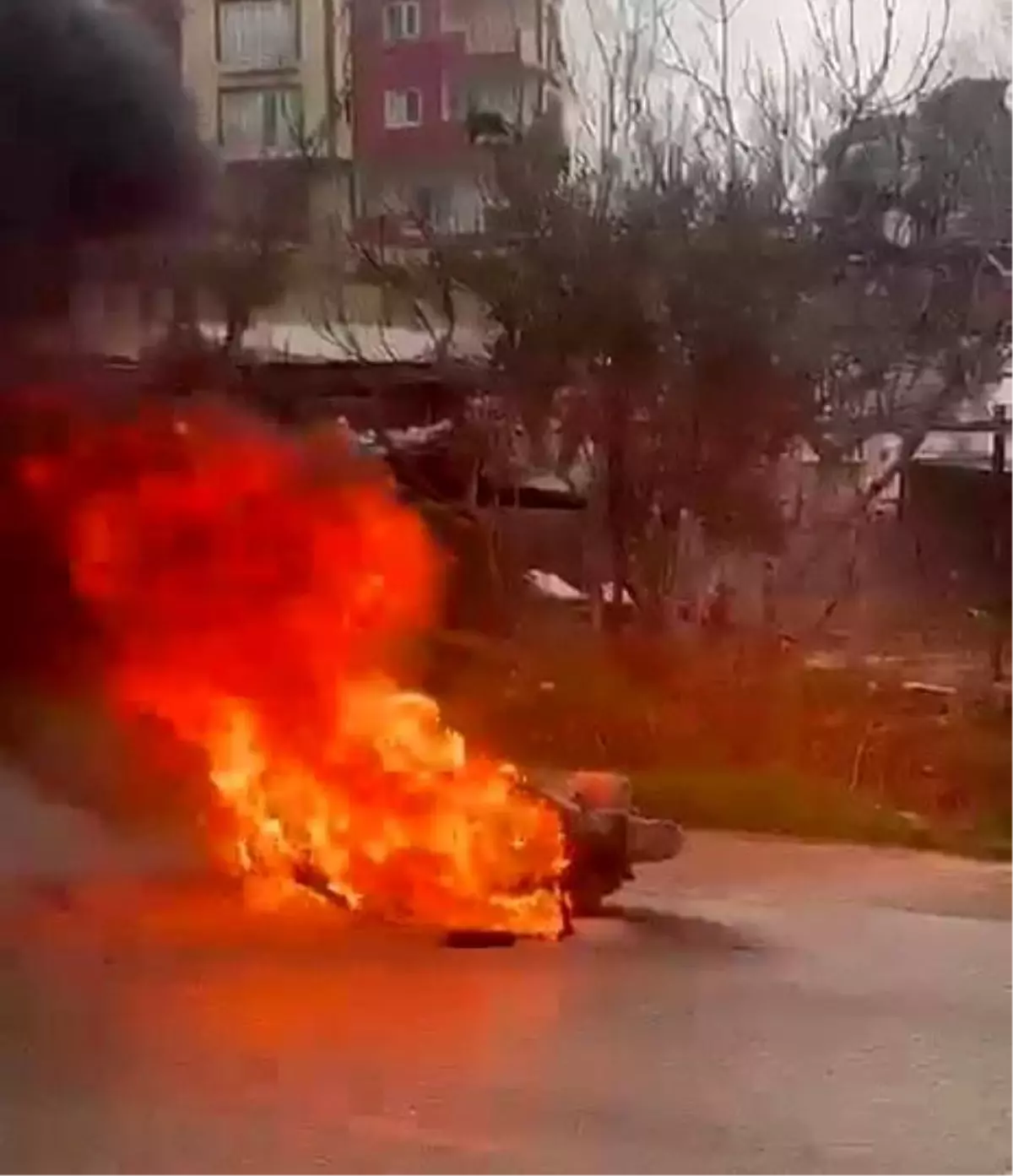 Adıyaman\'da Motosiklet Yandı