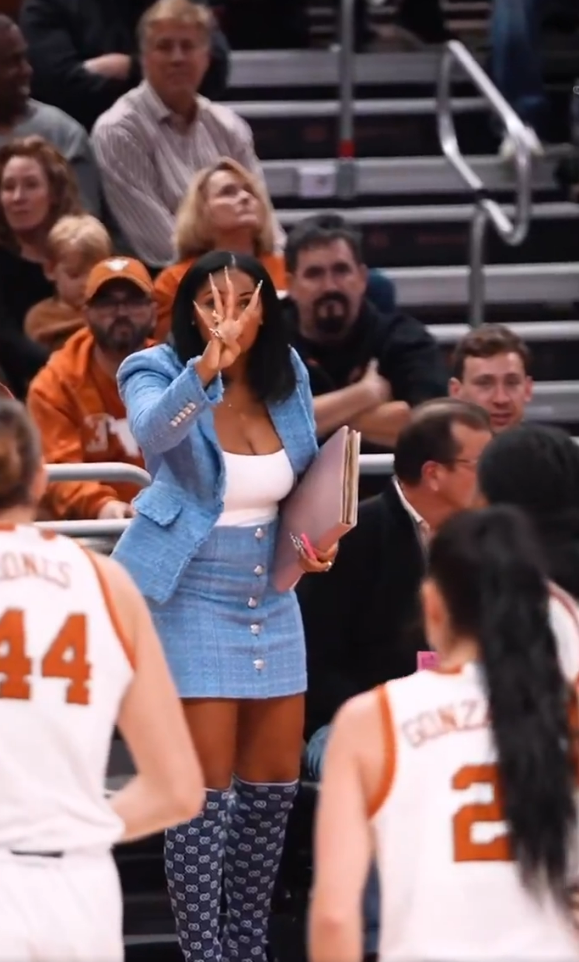 Sosyal medyayı sallayan antrenör