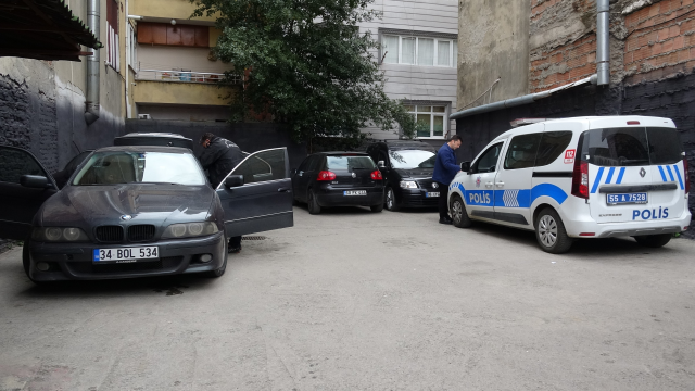 YRP'li başkanın kardeşi aracında ölü bulundu YRP'li başkanın kardeşi aracında ölü bulundu