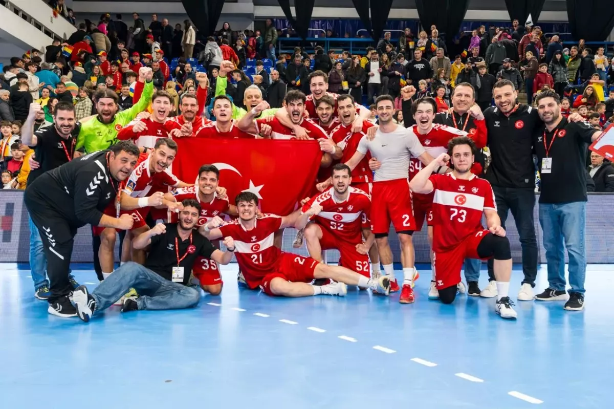 Hentbol Milliler 3. Tura Yükseldi