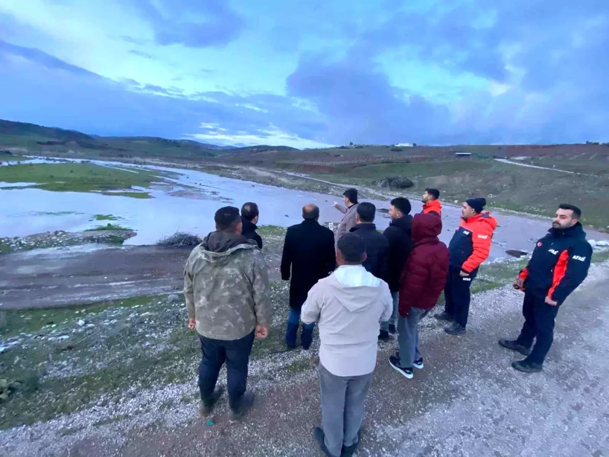 Kilis\'te Traktörle Mahsur Kalan Kişi Kurtarıldı